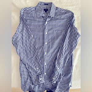 J. CREW Ludlow button up size M
